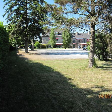 Auberge Le Guinefort Lehon ภายนอก รูปภาพ