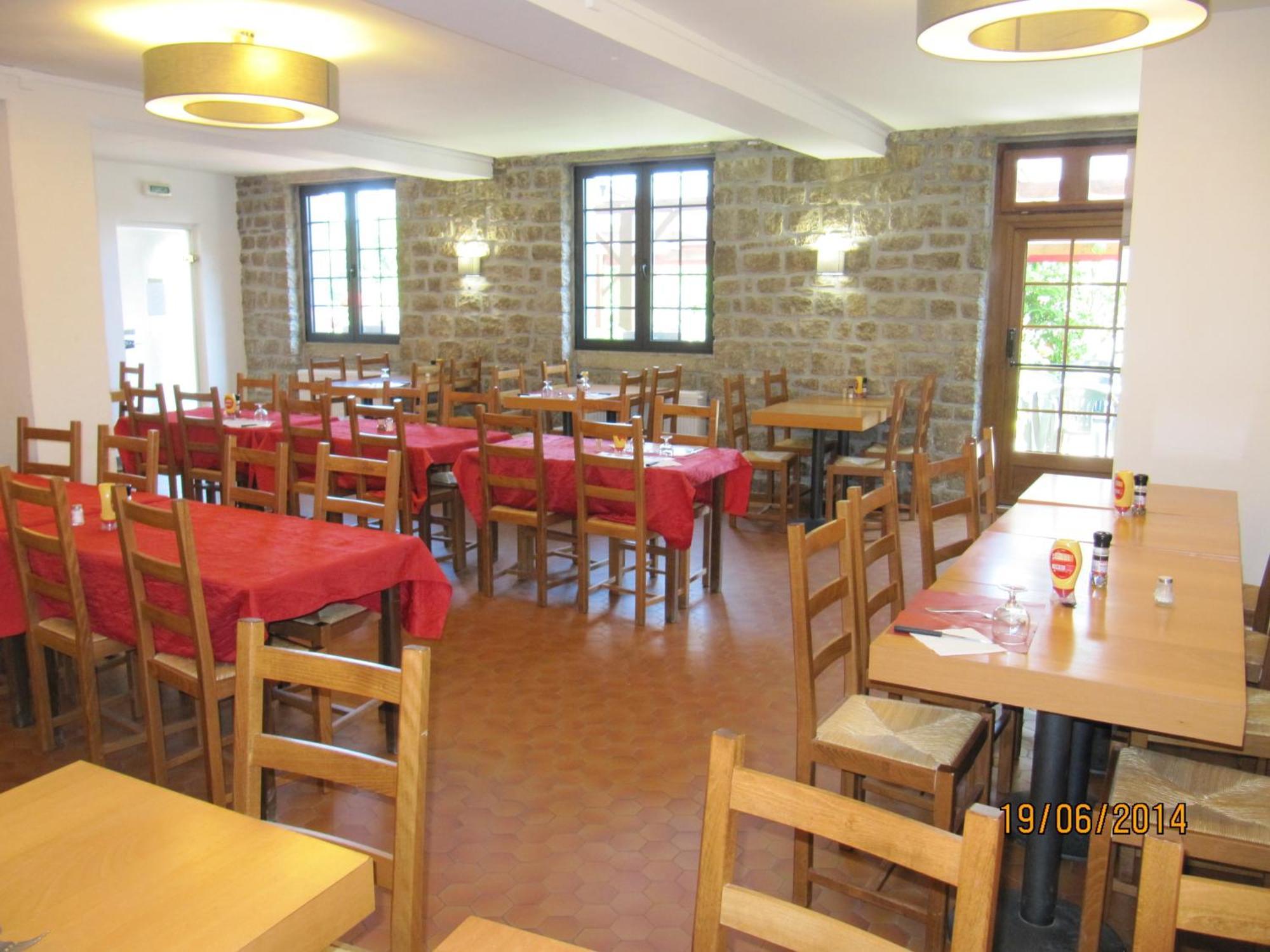 Auberge Le Guinefort Lehon ภายนอก รูปภาพ